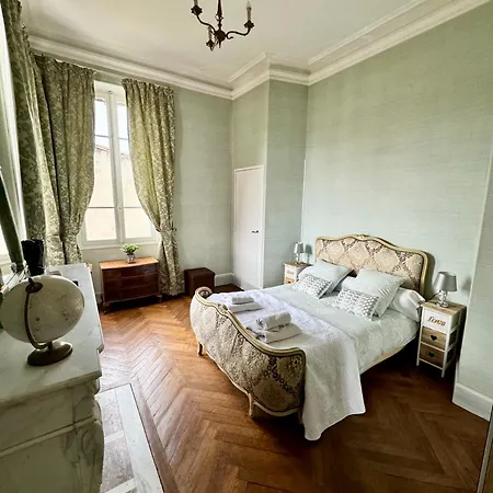 La Du Chapelier Espéraza