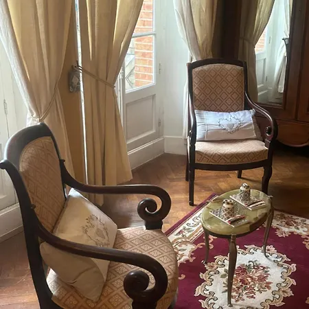 La Du Chapelier בית הארחה Espéraza